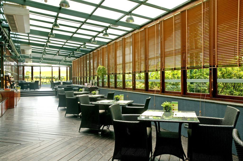 타이흐 랜디스 호텔 타이난 외부 사진 The restaurant